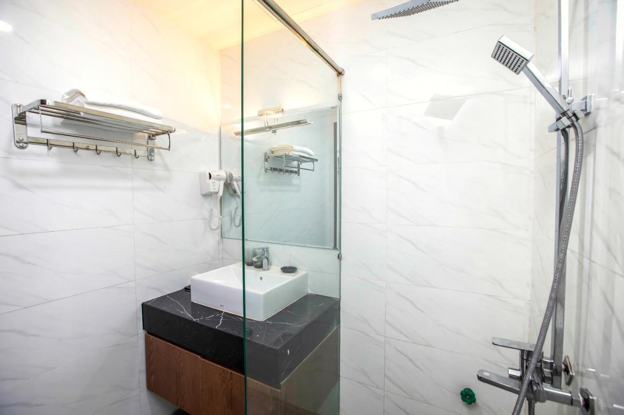Hoang Long Hotel 하롱 외부 사진